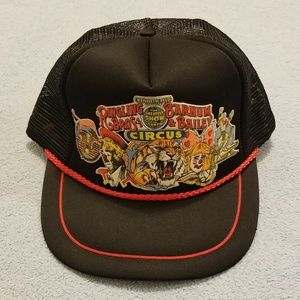Vintage 1986 Ringling bro. AND Barnum & Bailey Hat